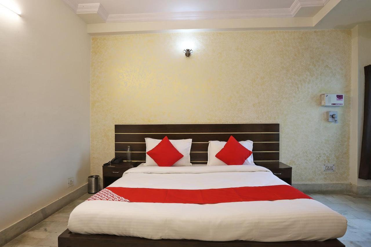 Oyo Flagship 76697 Hotel Park Awadh Lucknow Exterior photo